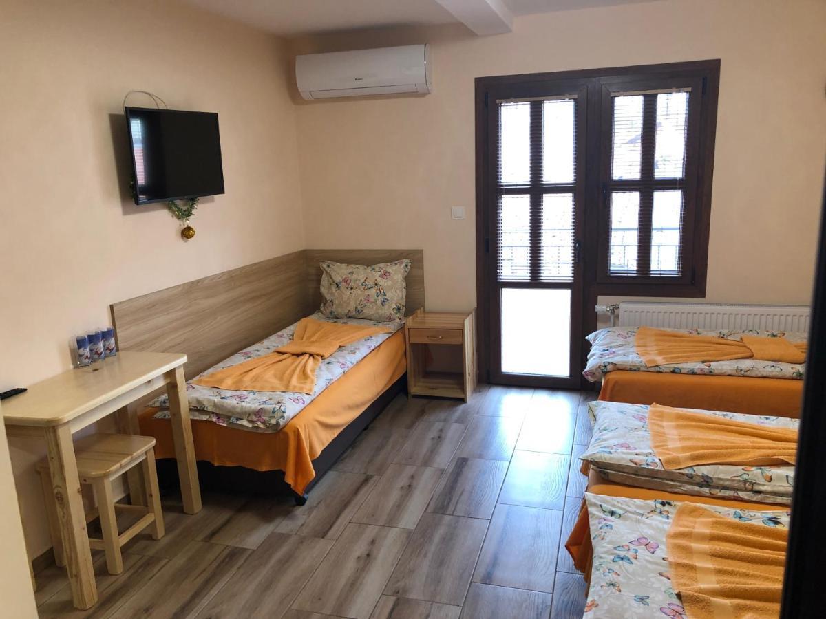 Family Hotel Varusha Veliko Tarnovo Ngoại thất bức ảnh